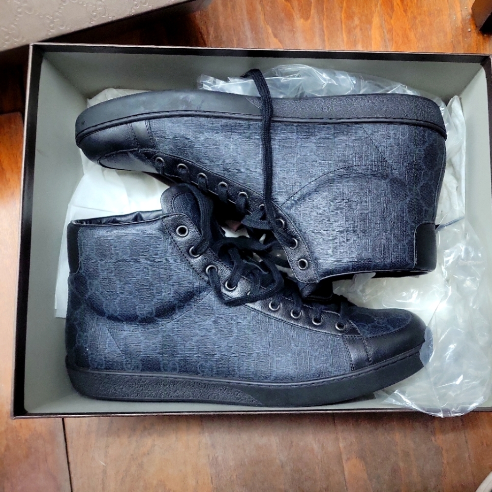 Brand new Gucci shoes